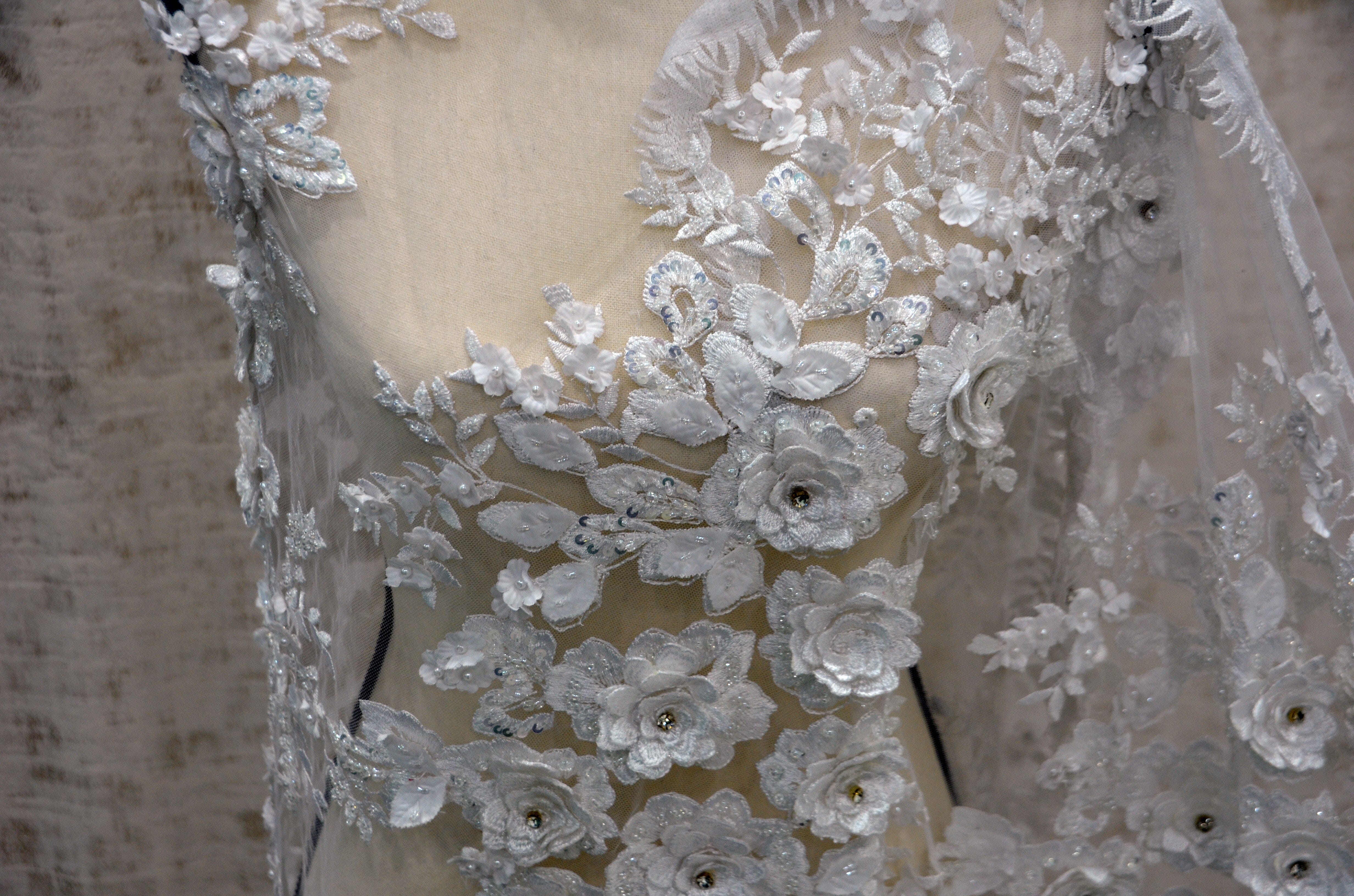 Off White Bridal Lace Fabric | EA2581 | Off White Embroidery Lace Fabr – My  Textile Fabric